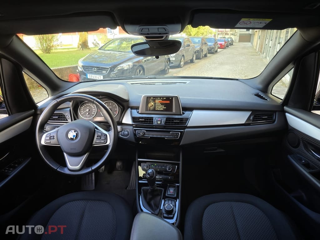BMW 216 d Line Sport