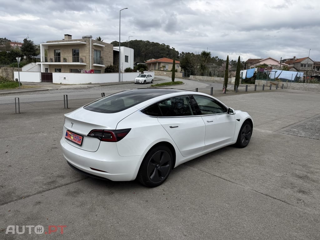 Tesla Model 3 Long Range AWD Dual Motor