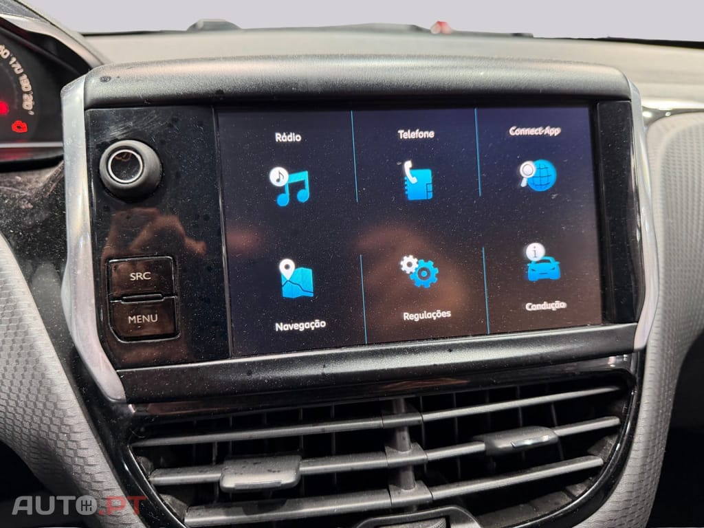 Peugeot 2008 1.2 e-VTi Style