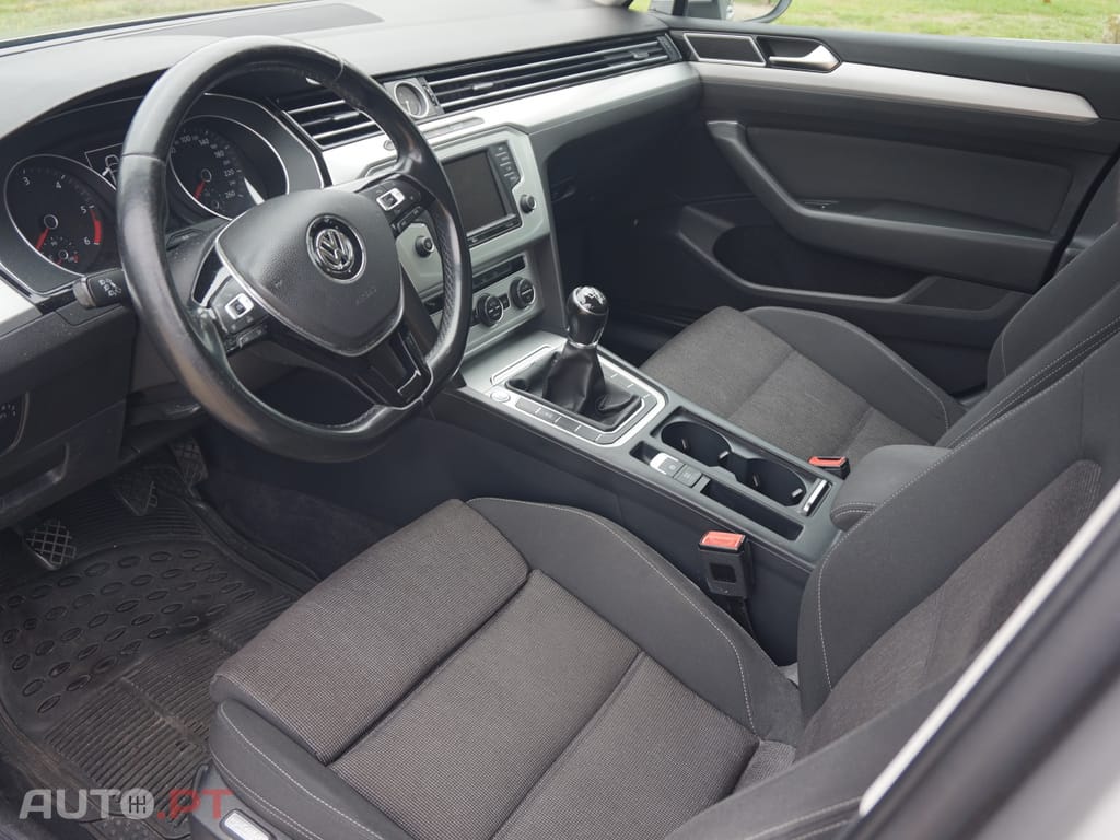 Volkswagen Passat Variant Confortline 1.6 TDI