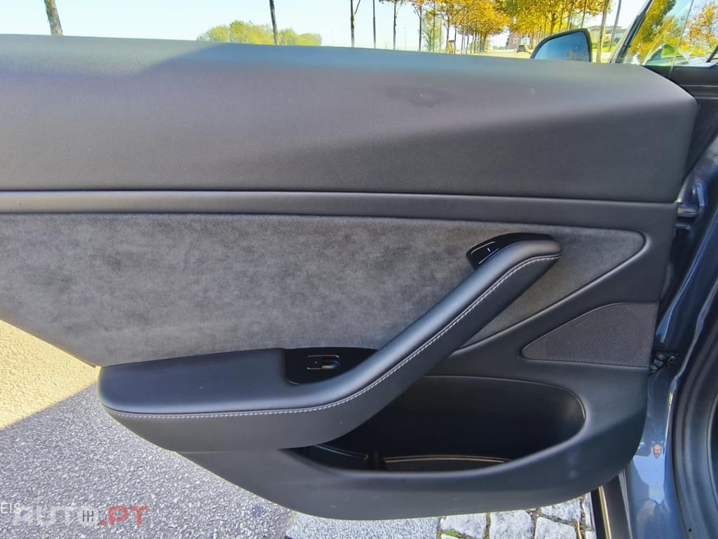 Tesla Model 3 Long Range AWD Dual Motor