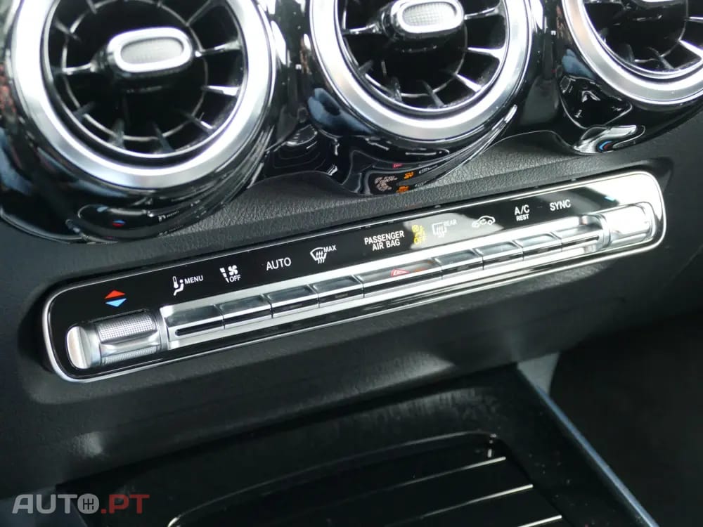 Mercedes-Benz GLB 180 d AMG Line