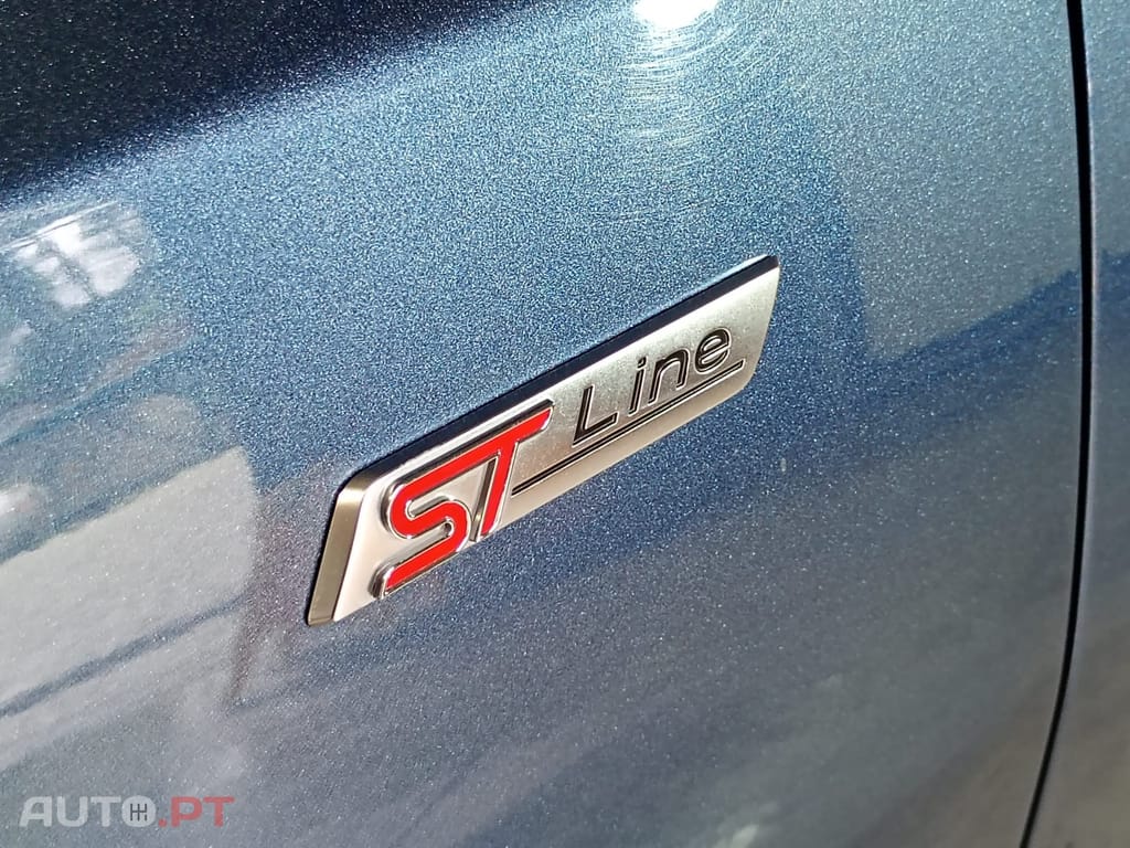 Ford Focus 1.0 EcoBoost MHEV ST-Line