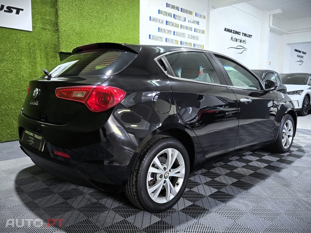 Alfa Romeo Giulietta 1.6 JTDm Distinctive