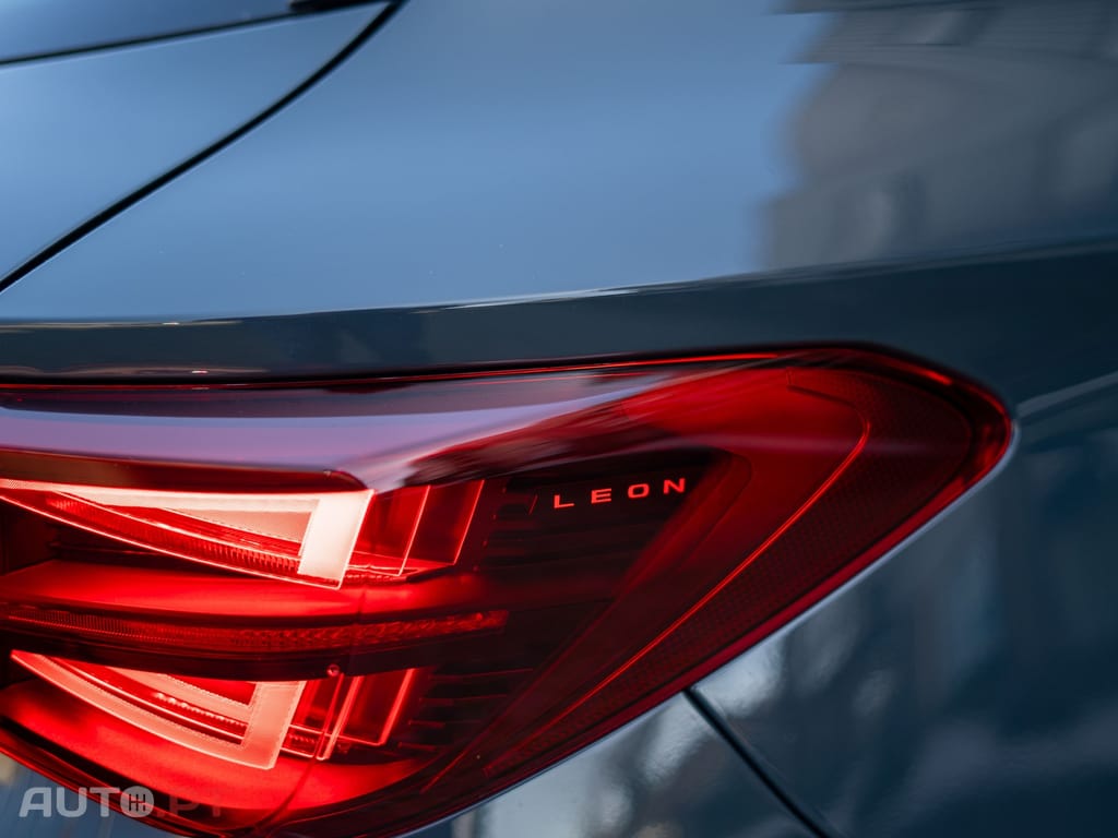 Cupra Leon ST 1.5 e-Hybrid VZ DSG