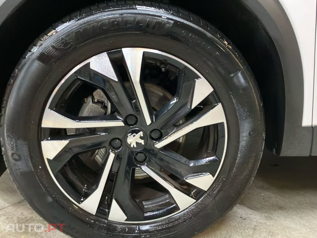 Peugeot 2008 1.2 PureTech GT