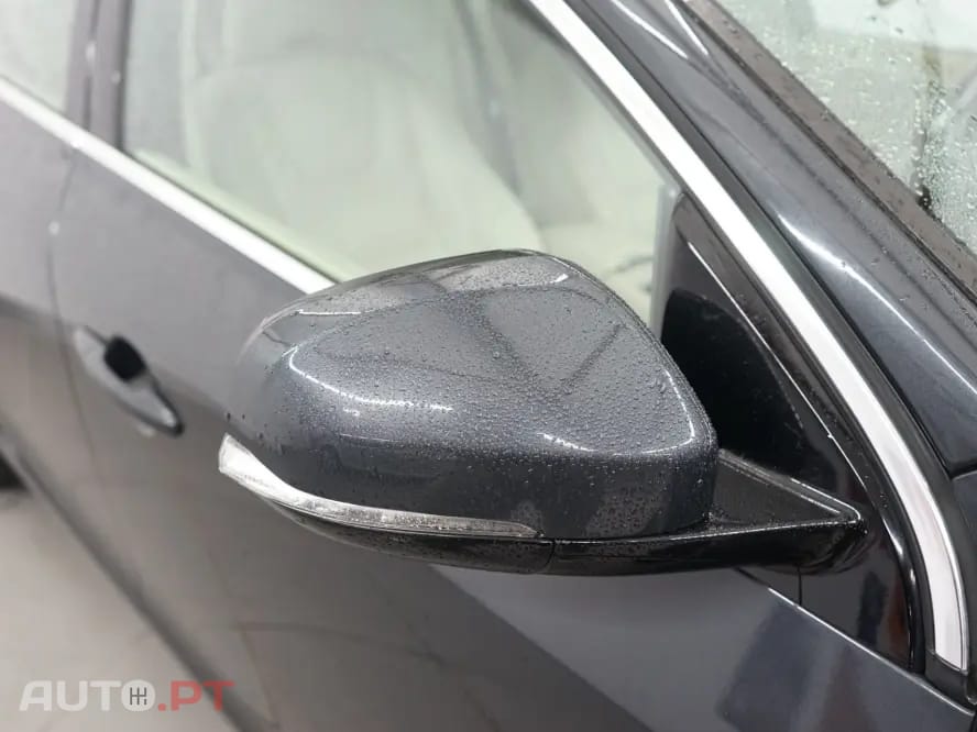 Volvo V60 2.4 D6 Summum AWD Phev