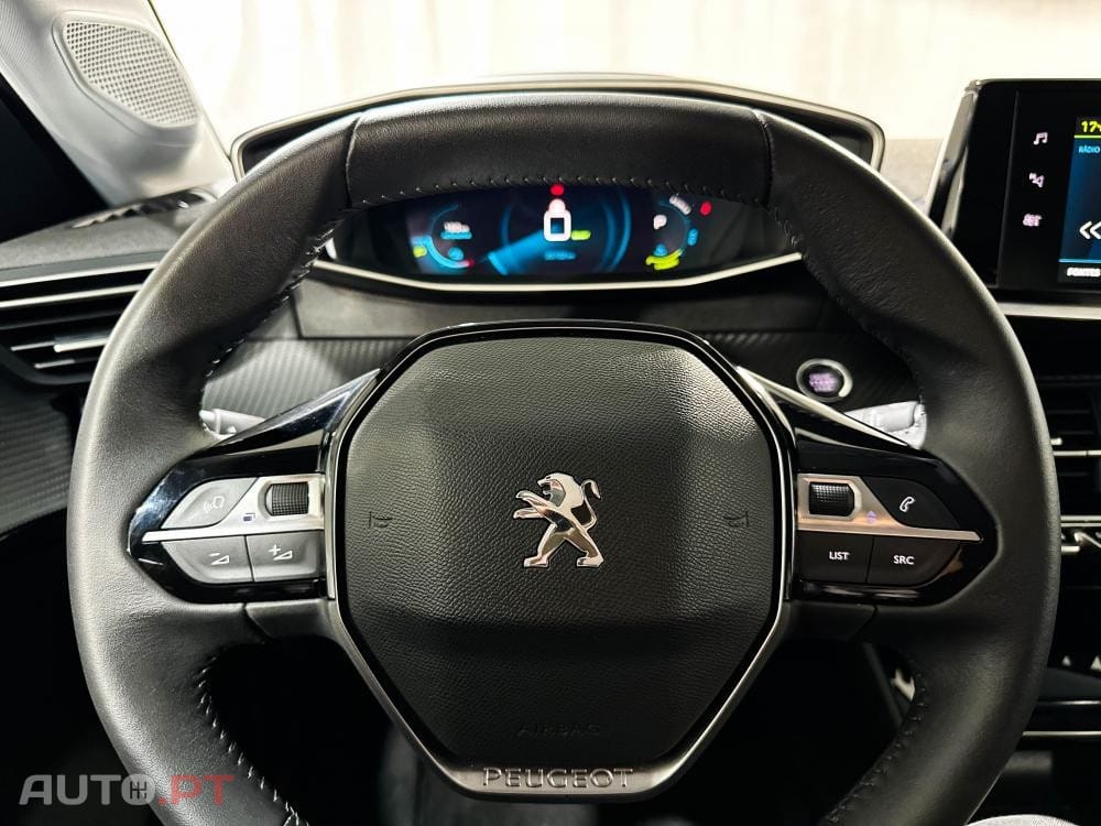 Peugeot E-208 50 kWh Allure Pack