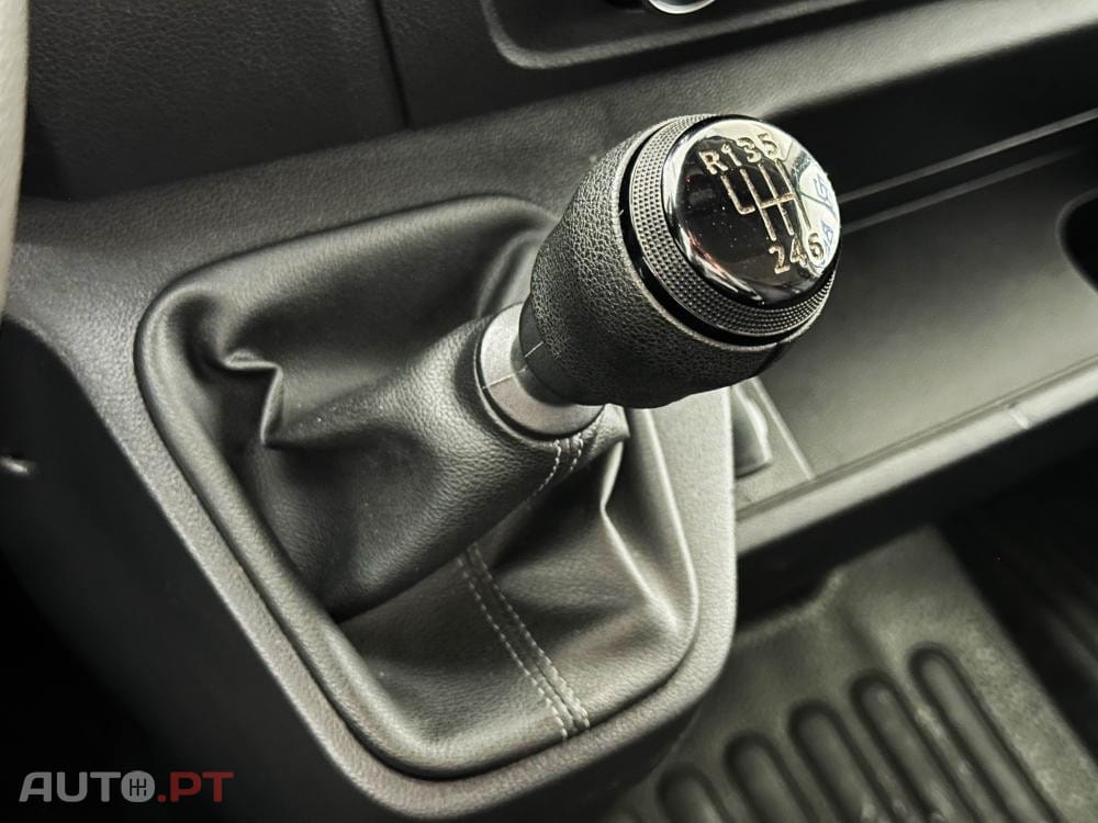 Renault Master L2H2 2.3 DCi 135cv Confort