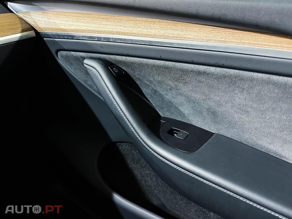Tesla Model Y Performance Dual Motor AWD