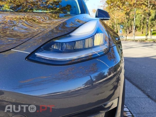 Tesla Model 3 Long Range AWD Dual Motor