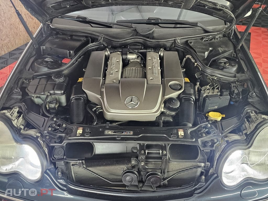 Mercedes-Benz C 32 AMG V6 KOMPRESSOR