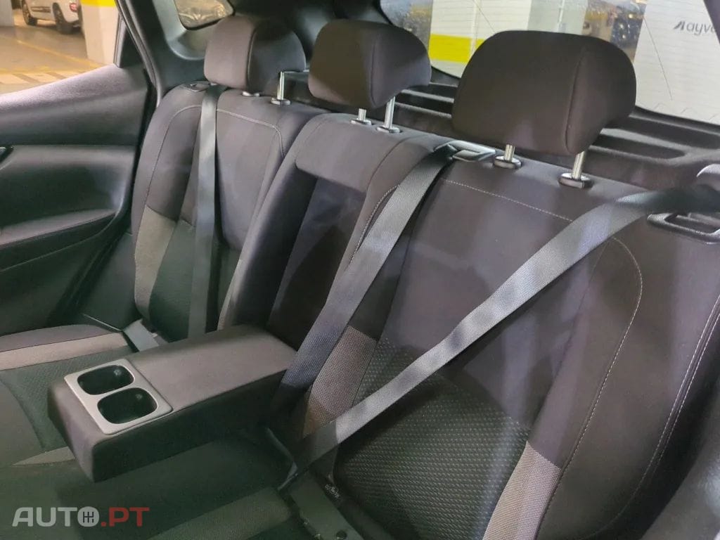 Nissan Qashqai 1.5 dCi N-Connecta J18