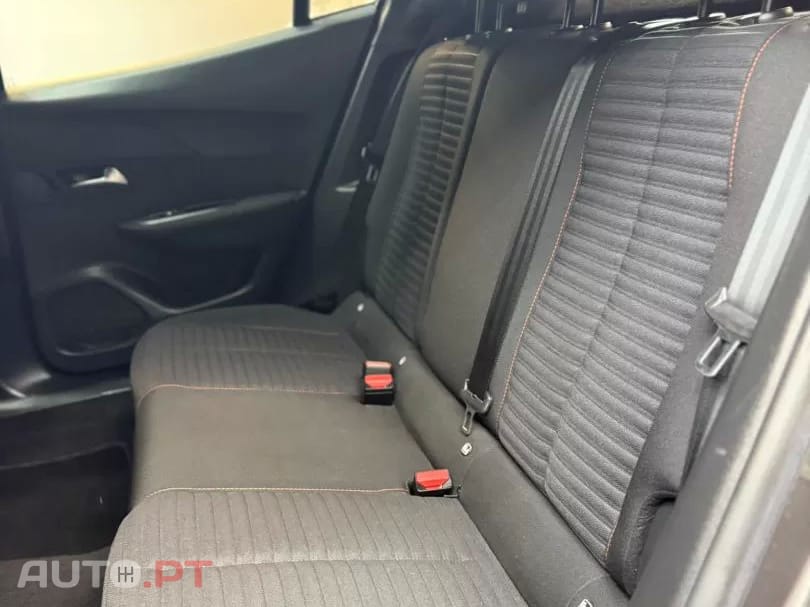 Peugeot 2008 1.2 PureTech Style