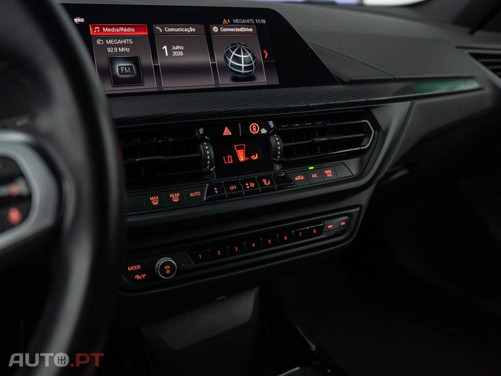 BMW 118 i Pack Desportivo M Auto
