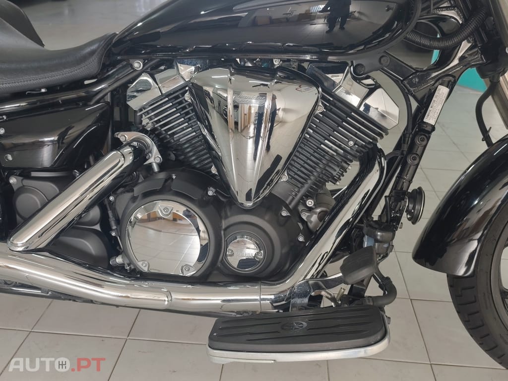 Yamaha XVS 950a Midnight Star
