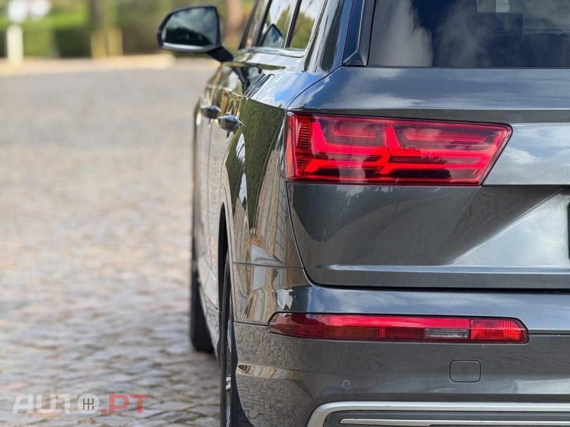 Audi Q7 3.0 TDi E-tron quattro S-line Tiptronic