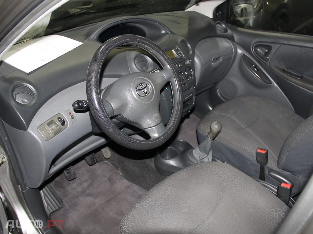 Toyota Yaris 1.0 Sol