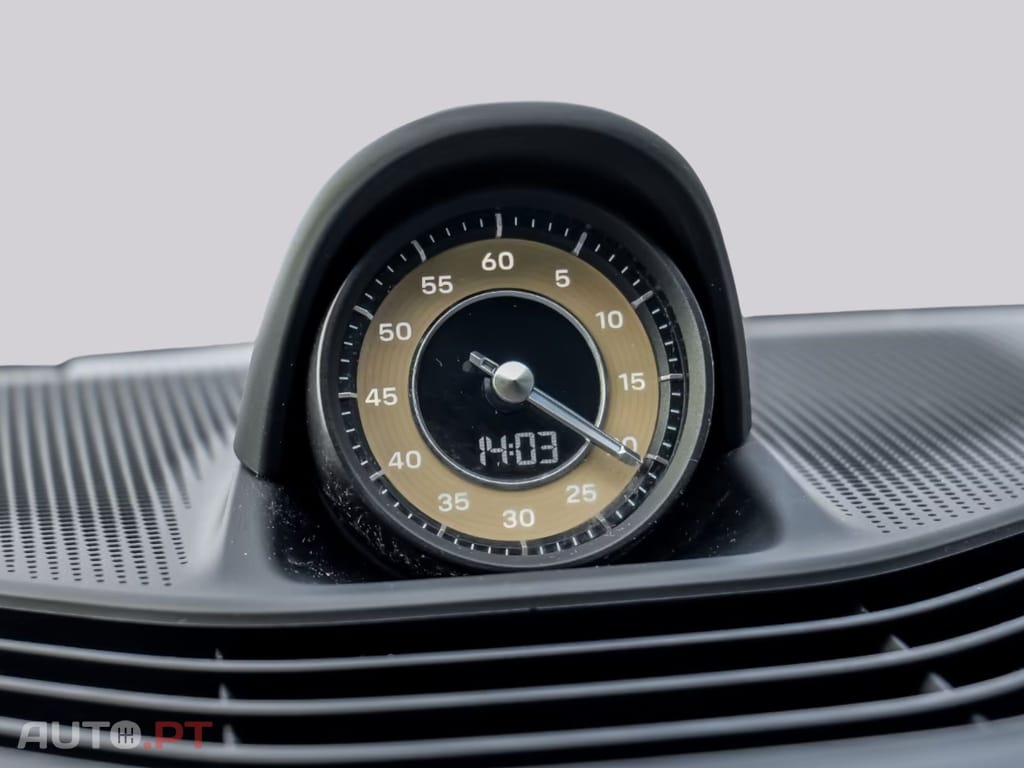 Porsche Taycan Turbo I.V.A DEDUTIVEL 