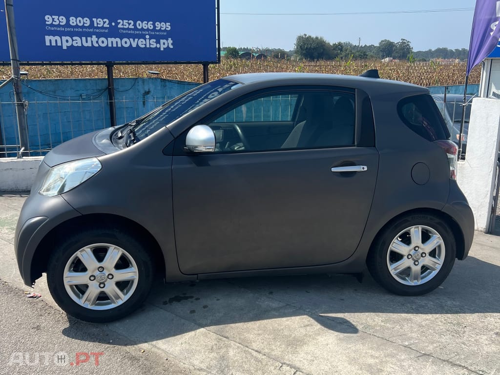 Toyota iQ 1.0 VVT-i