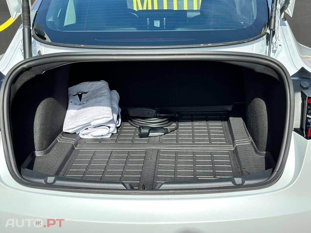 Tesla Model 3 Standard