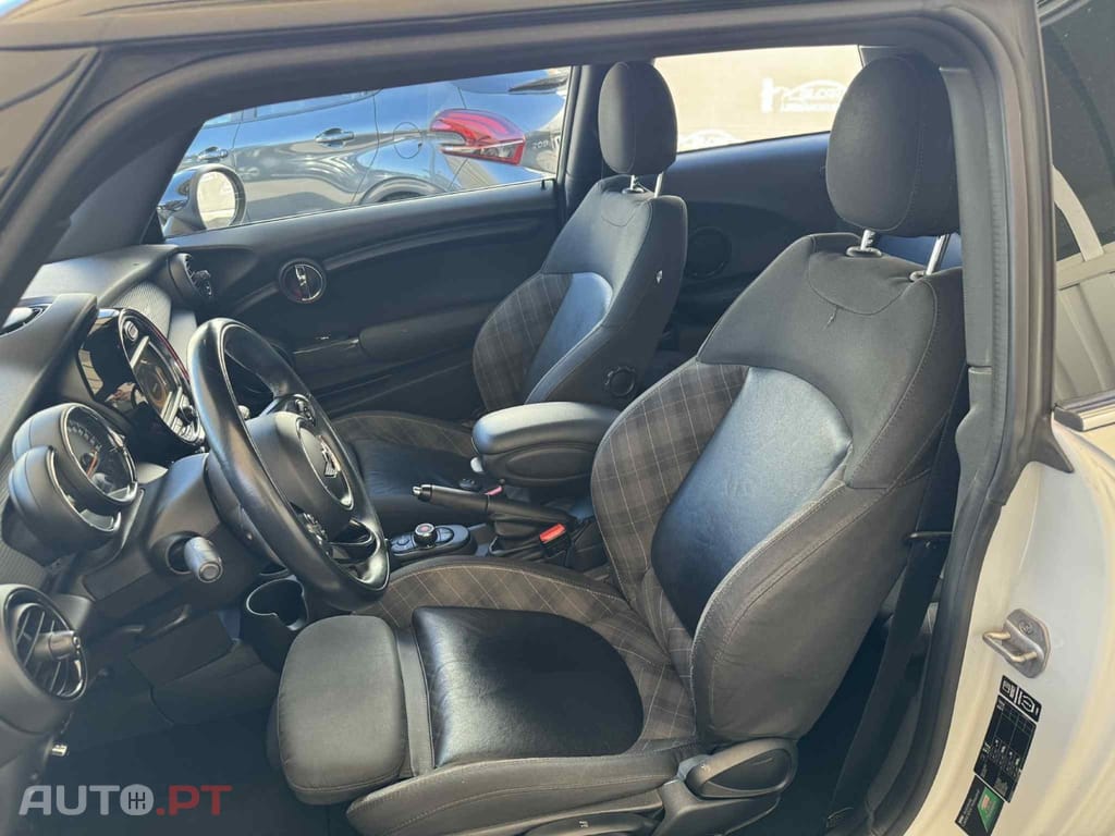 MINI Cooper Cooper D