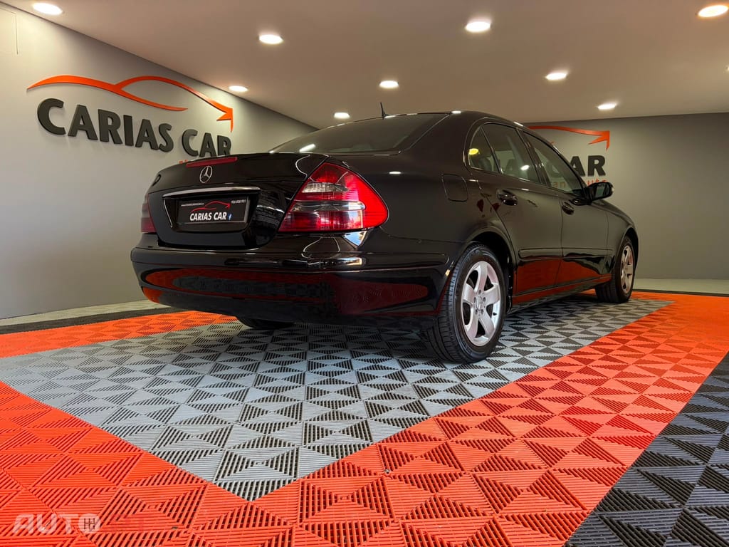Mercedes-Benz E 200 CDI ELEGANCE Aut.
