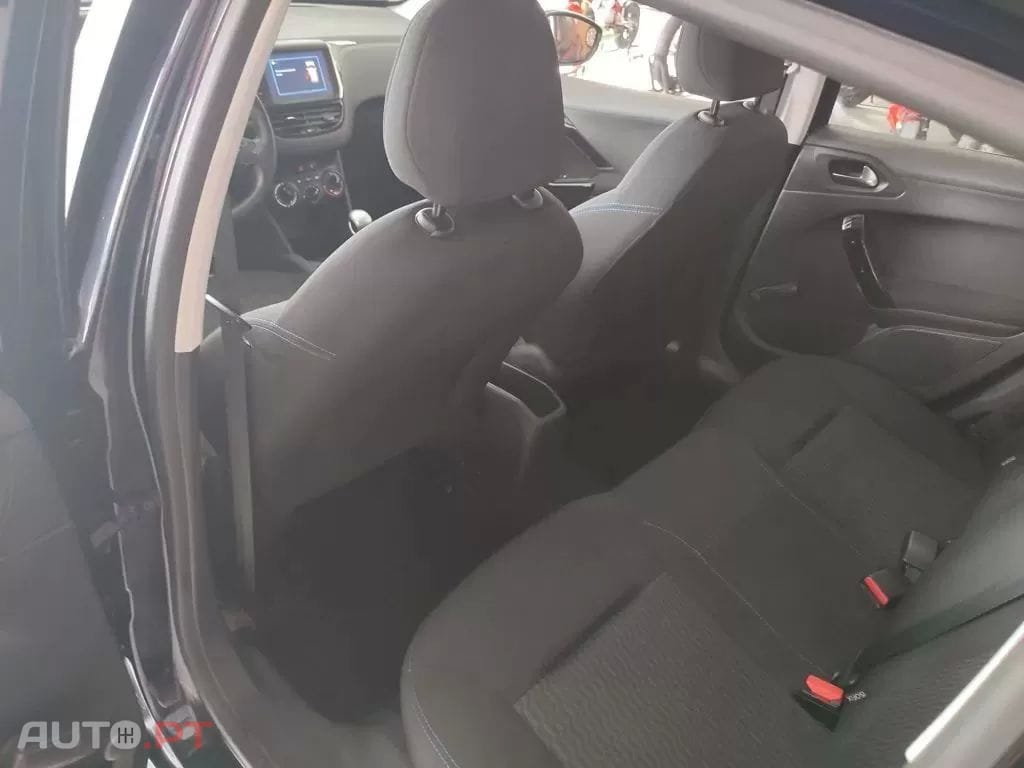 Peugeot 208 1.5 BlueHDi Signature