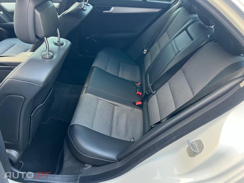 Mercedes-Benz C 220 CDi Avantgarde BlueEfficiency Aut.