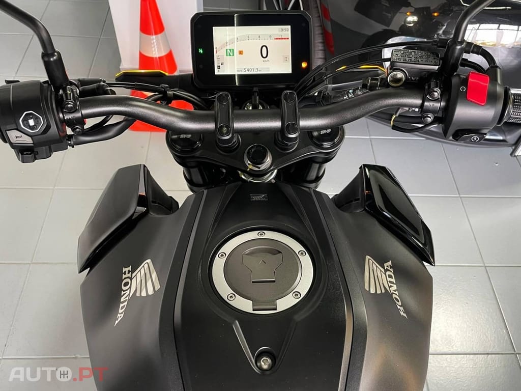 Honda CB 125 R
