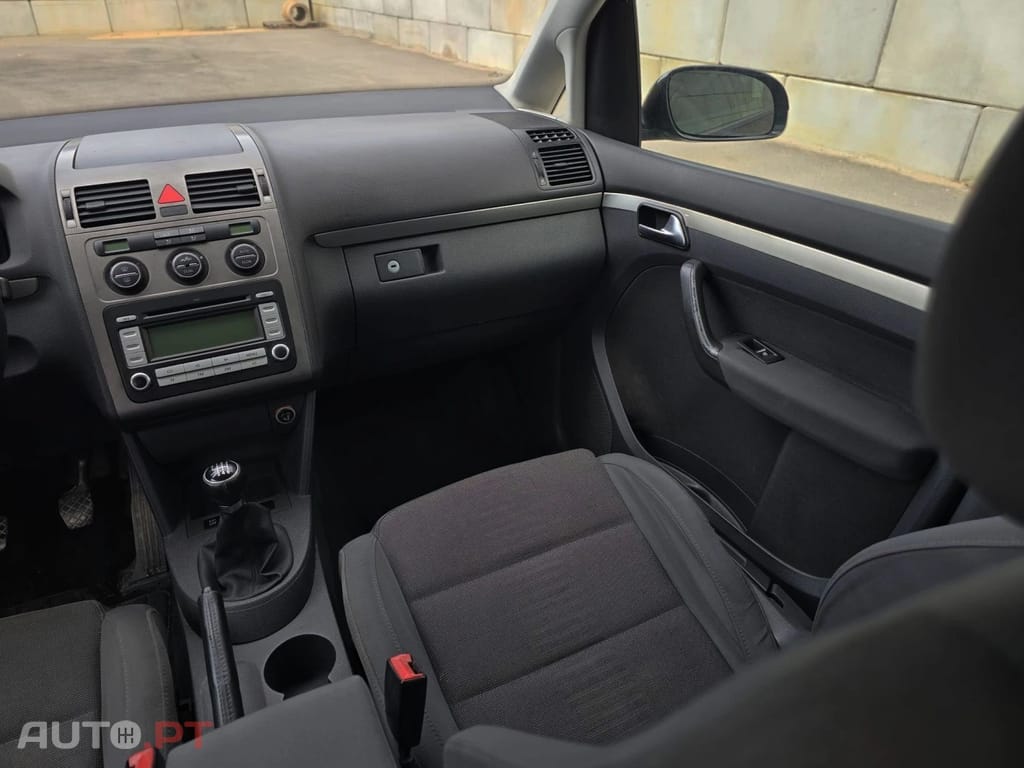 Volkswagen Touran 1.9 TDi Conceptline 7L