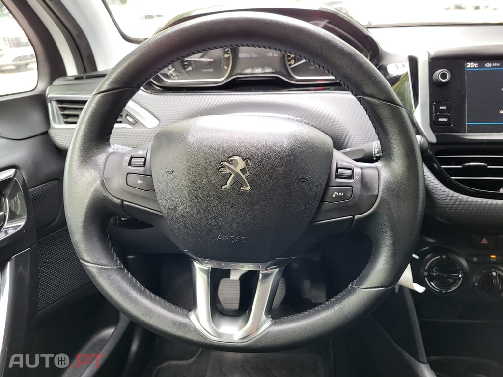 Peugeot 208 1.2 PureTech Style