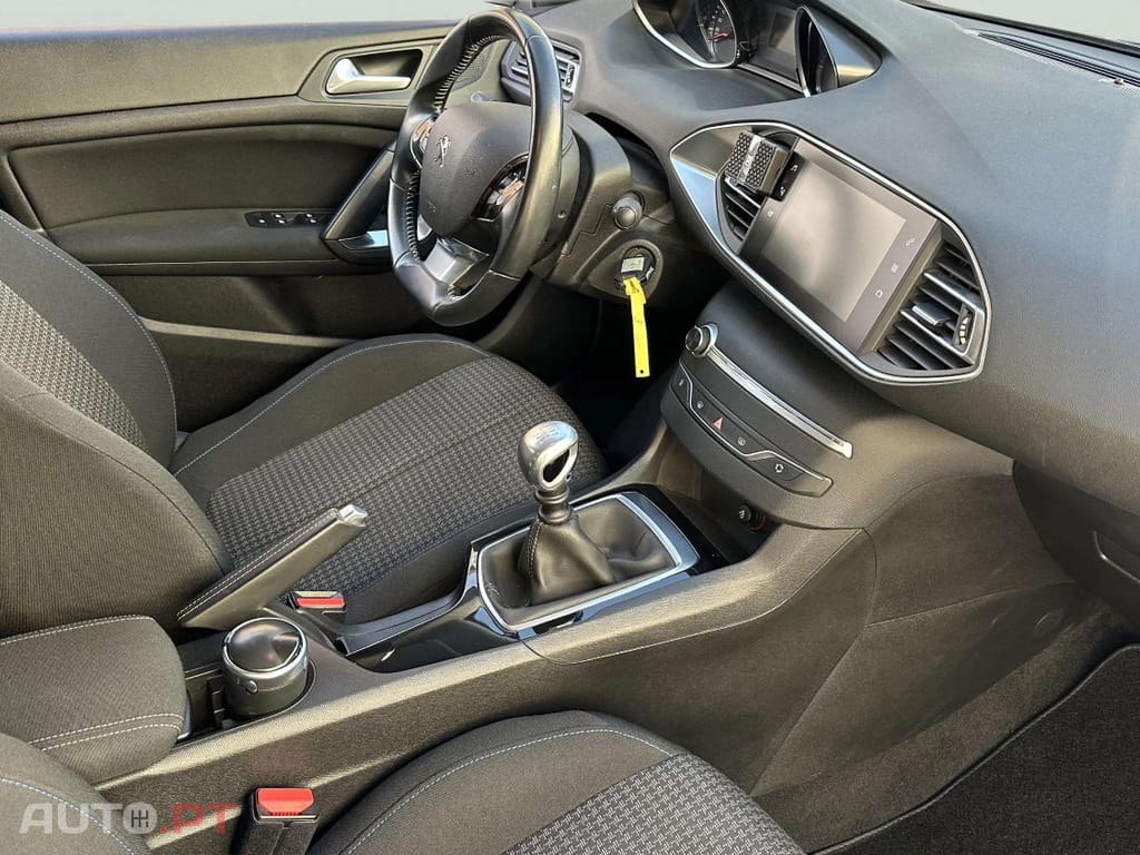 Peugeot 308 SW 1.5 BlueHDi Business Line