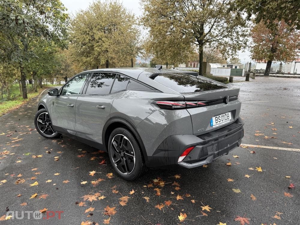 Peugeot 408 1.2 PureTech GT EAT8