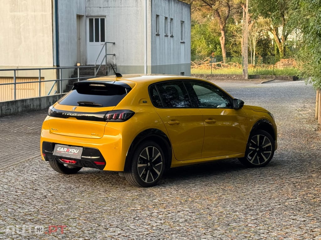 Peugeot E-208 50 kWh GT Line