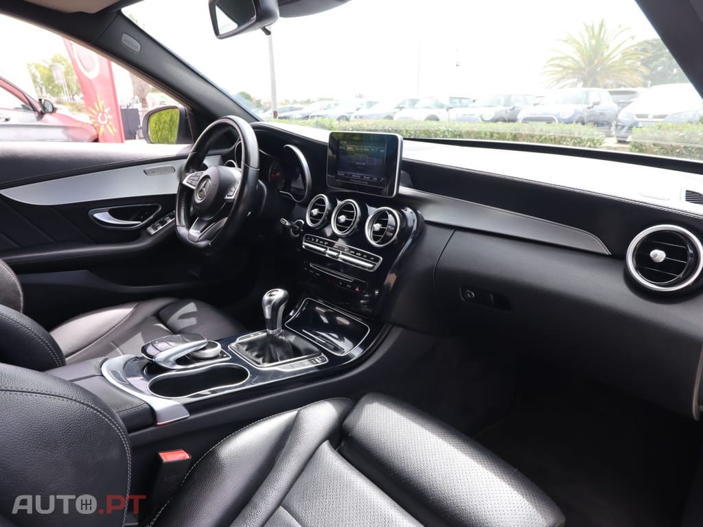 Mercedes-Benz C 220 AMG LINE