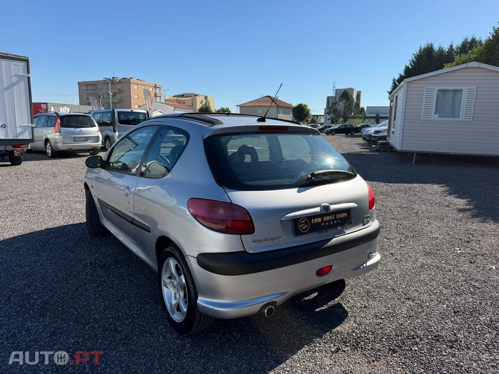 Peugeot 206 1.6 GTi