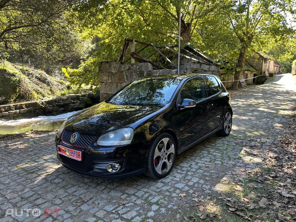 Volkswagen Golf 2.0 GTi