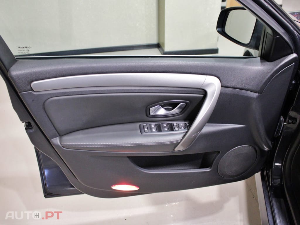Renault Laguna Break 2.0 DCi Dynamique S 4control