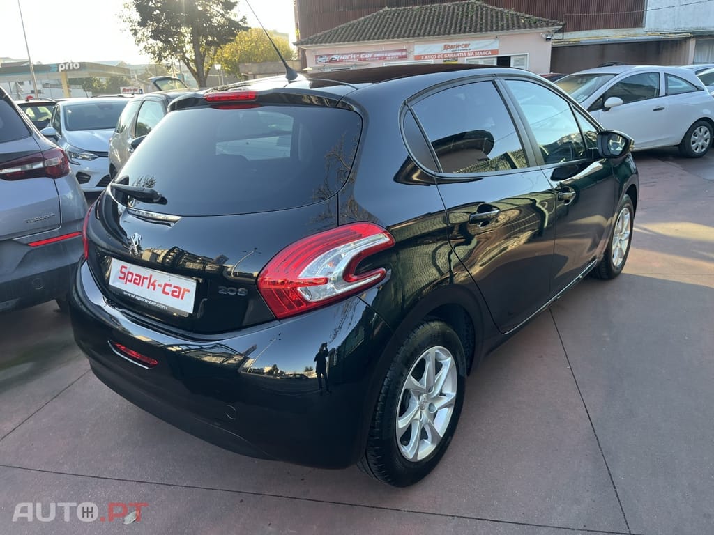 Peugeot 208 1.2 VTi Active