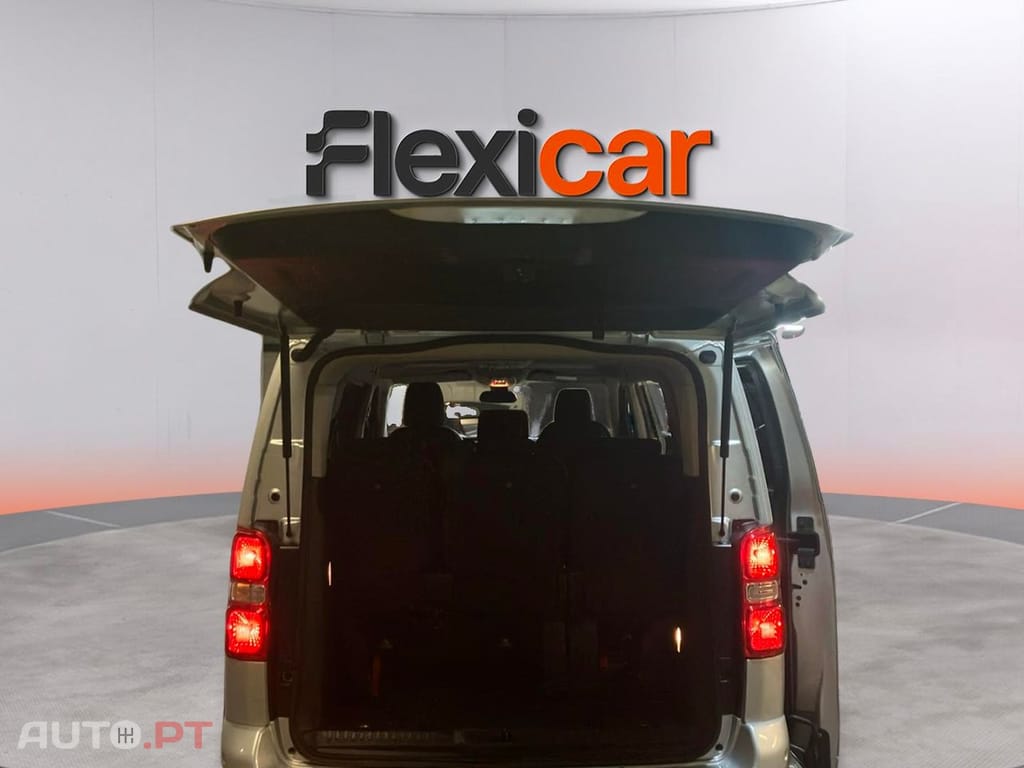 Peugeot Traveller 2.0 BlueHDi L2H1 Standard