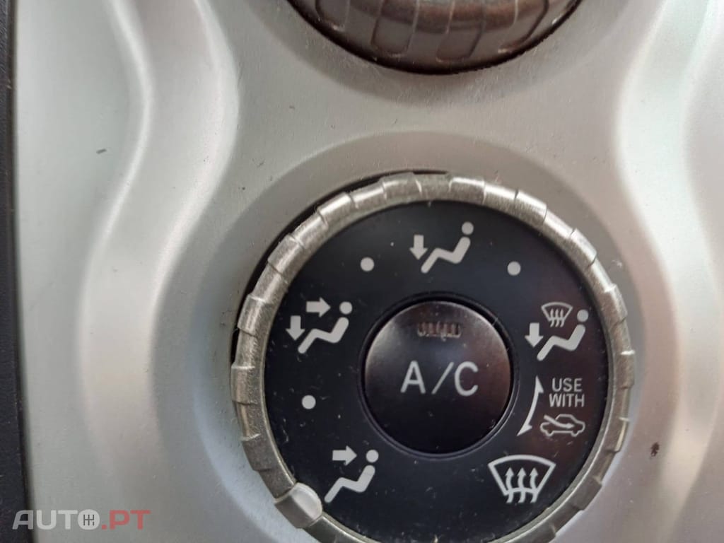 Toyota Yaris 1.0 VVT-i Sol+AC