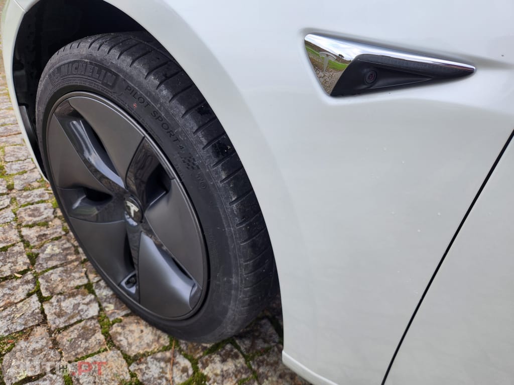 Tesla Model 3 Standard RWD Plus