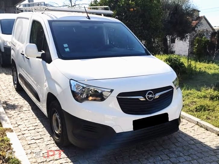 Opel Combo 1.5D 3 Lugares - Grades