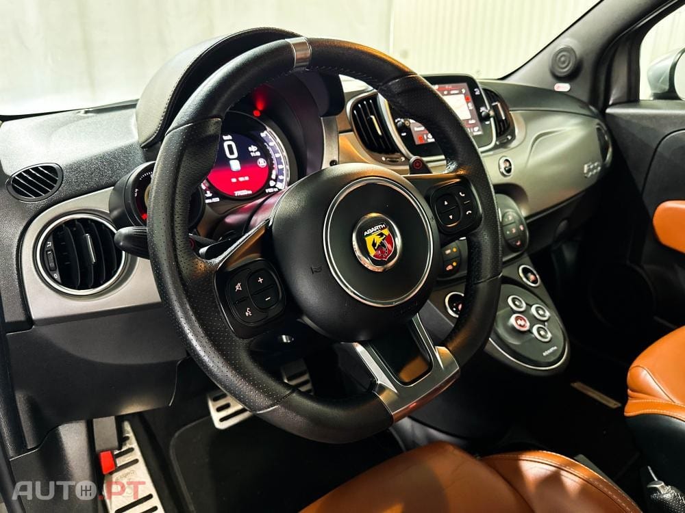 Abarth 500 1.4 T-Jet Competizione MTA