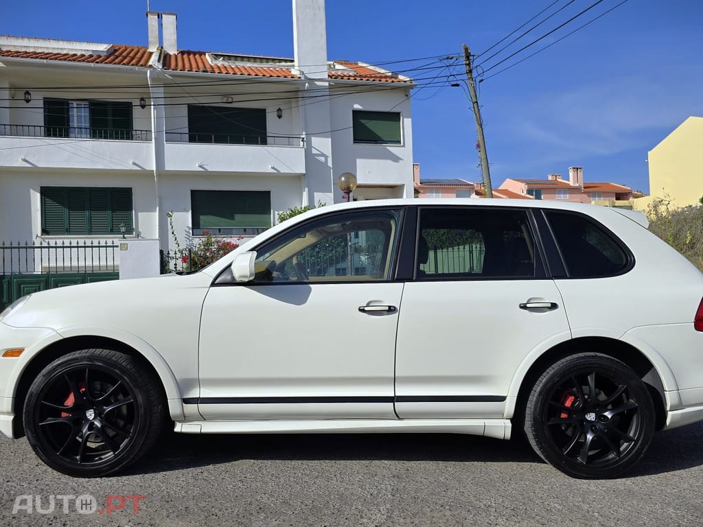 Porsche Cayenne GTS