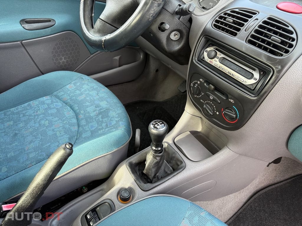 Peugeot 206 xt