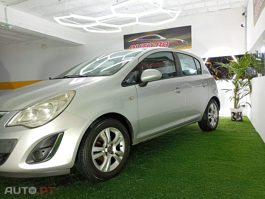 Opel Corsa 1.2 Enjoy FlexFuel