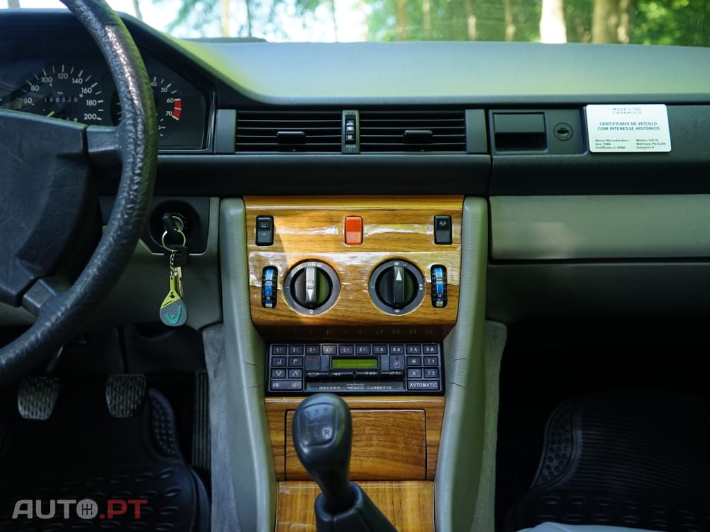 Mercedes-Benz 230 CE w124