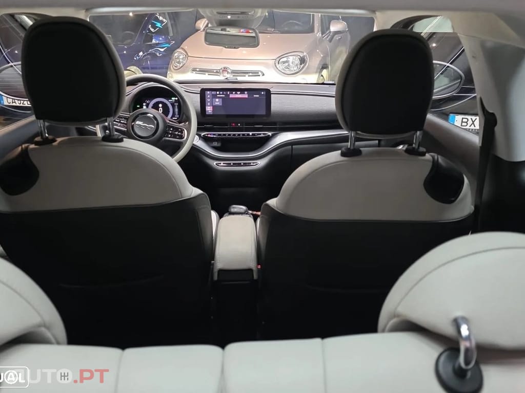 Fiat 500e 42kWh la Prima (by Bocelli)